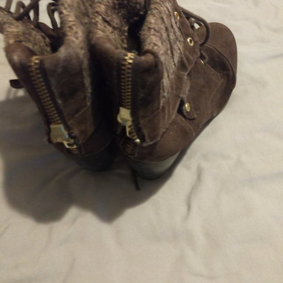 Block Heel Boots - Picture 3 of 3